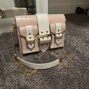Michael Kors light pink purse! Gold detail. NEW! Never used!